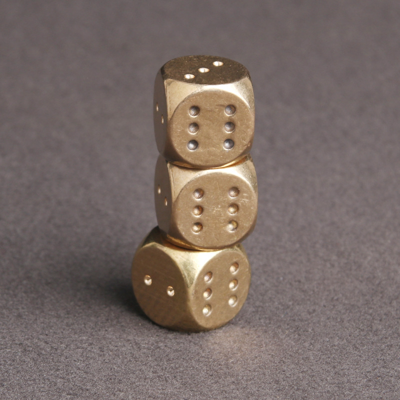 10/5PCS Brass Game Dice 15MM B - Party Games Juegos De Mesa 评论和价格